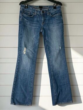 GAP Women's Distressed Boot cut Jeans - Blue size 6/ 28